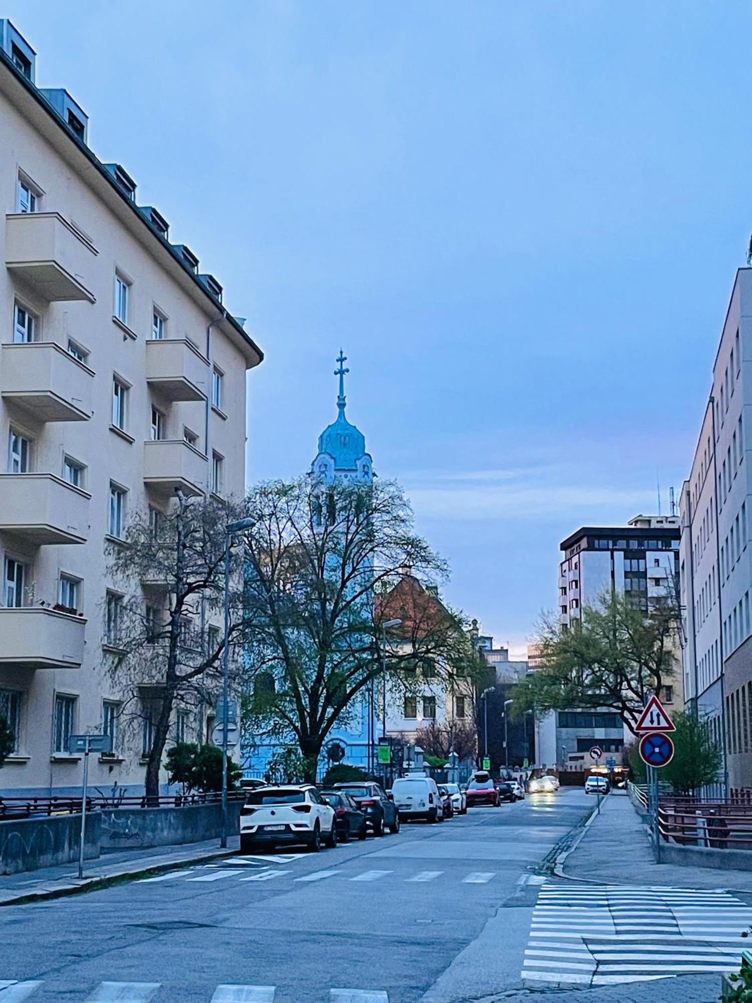 Blue Church Views - Central, Quiet, Bright - 4Th Floor Corner Apartment 125M2 Bratislava Esterno foto